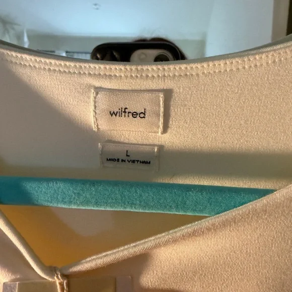 Elegant Cream Dress - Picture 11 of 11